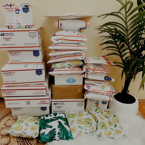 welcome to my closet!🌿 - Picture 4 of 6